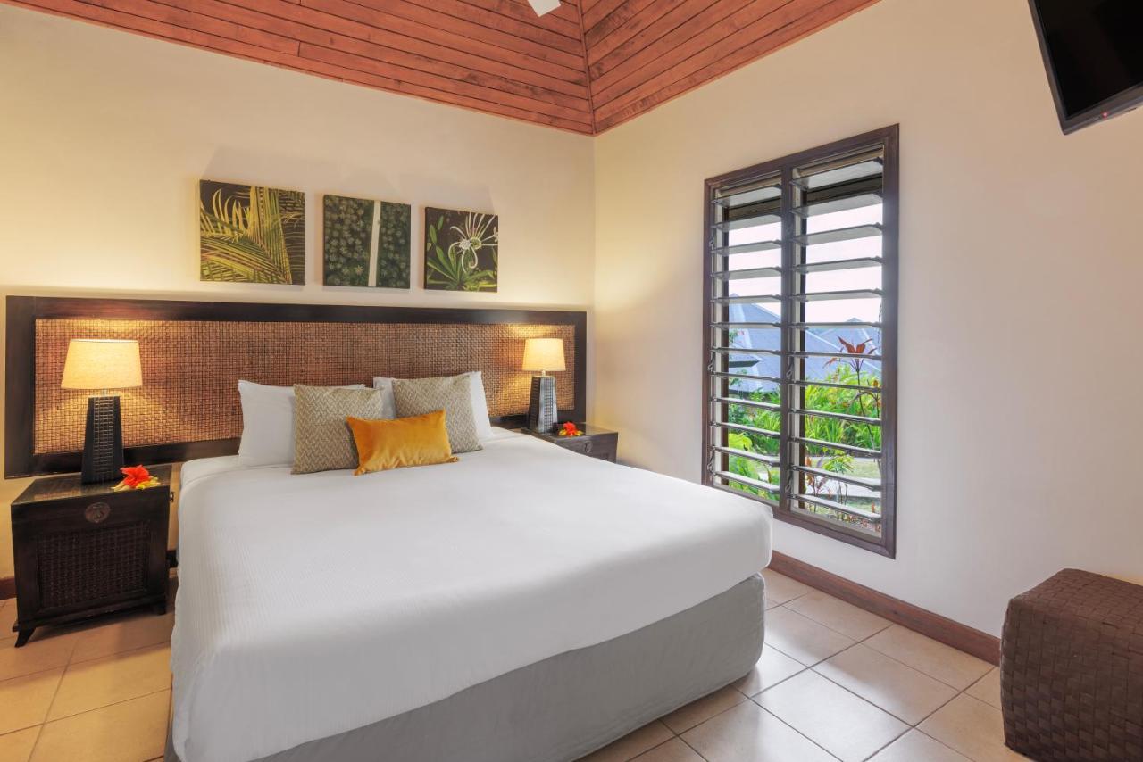 Mangoes Resort (Adults Only) Порт-Вила Экстерьер фото