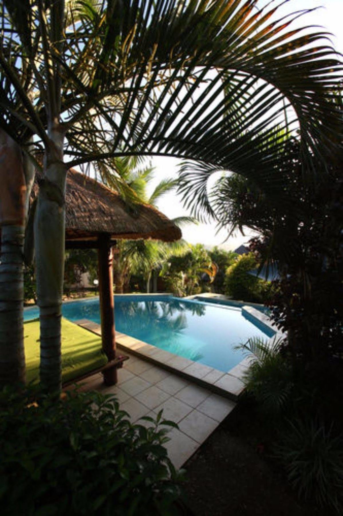 Mangoes Resort (Adults Only) Порт-Вила Экстерьер фото
